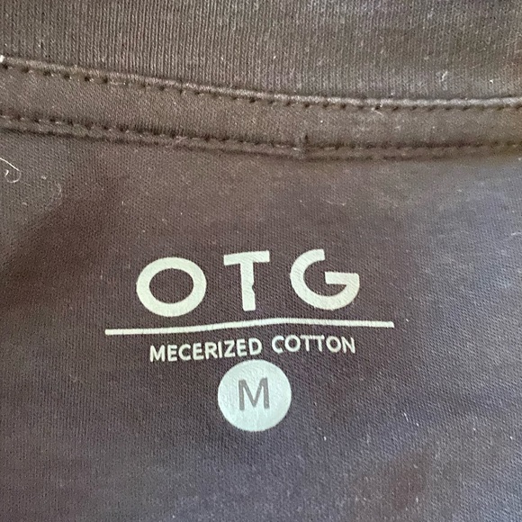 🎀 Black oversized crop top lips Medium OTG brand - Picture 3 of 5